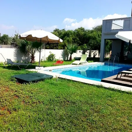 Villa Satin Gold Aya Napa